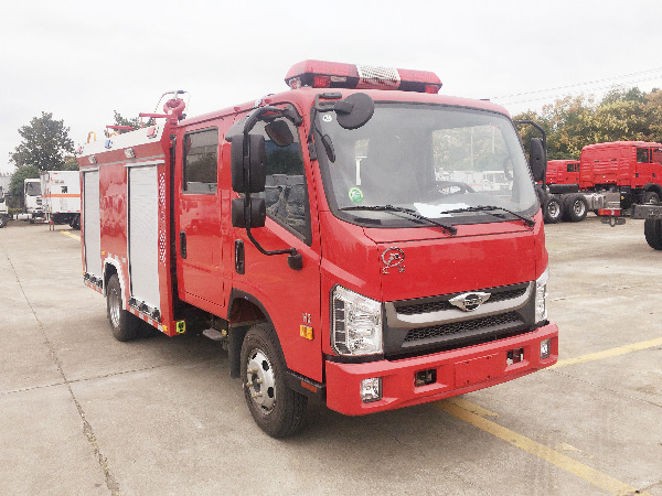 福田2噸泡沫消防車